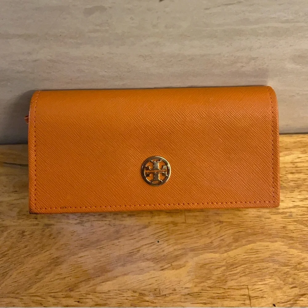 Tory Burch Eyewear Accessory (Sunglasses/Eyeglasses Case)